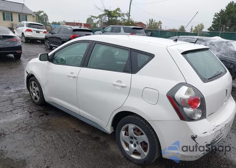 2009 Pontiac Vibe z USA, uszkodzony, nr VIN 5Y2SP67839Z439950